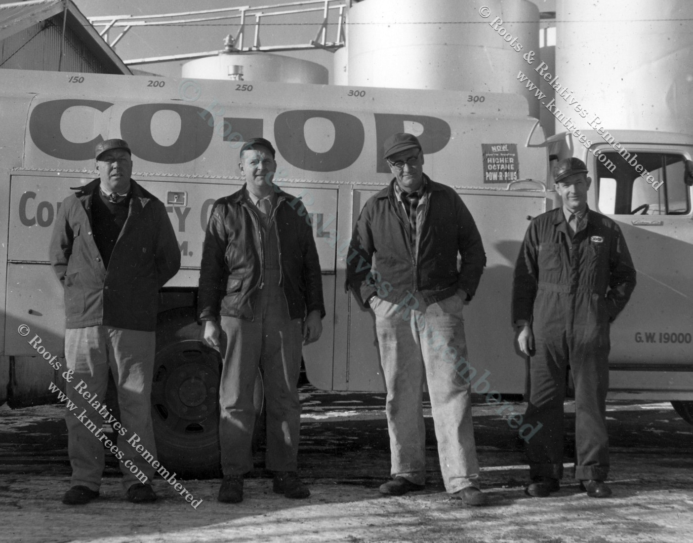 Essig Co_op Salesmen, Melvin Krzmarzick on right Essig Co_op Salesmen, Melvin Krzmarzick on right