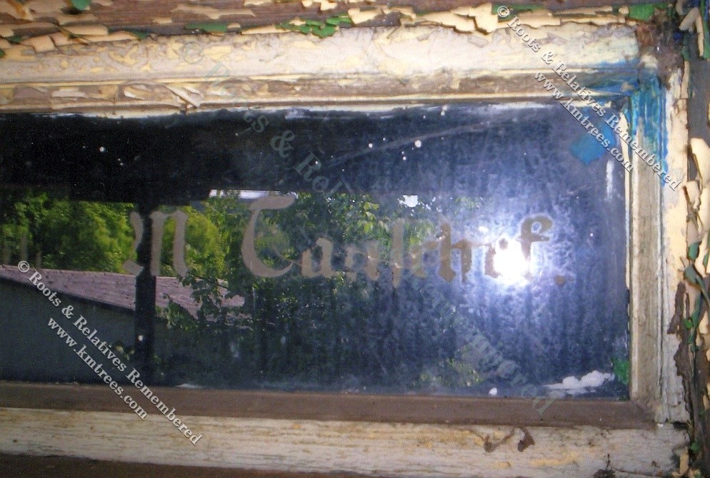 Likely is Tauschek name in window.